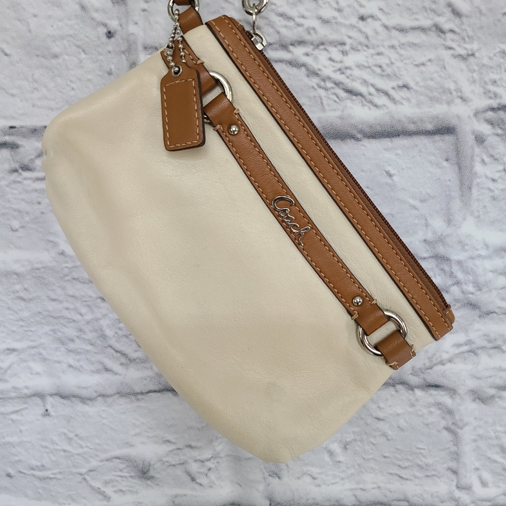 Wristlet